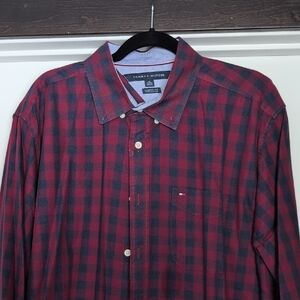 Tommy Hilfiger Men's Burgundy and Navy Plaid Shirt
